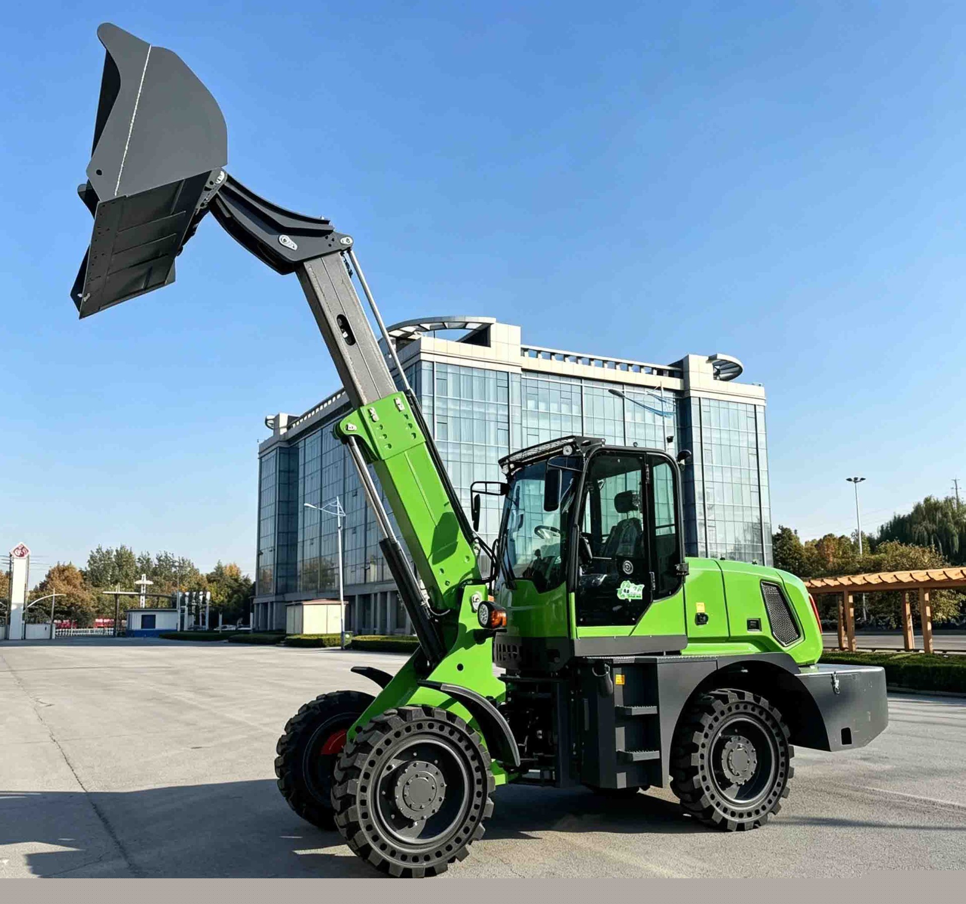 2.5T Electric Telescopic Loader XHD25T | Urban & Logistics | Xinghang