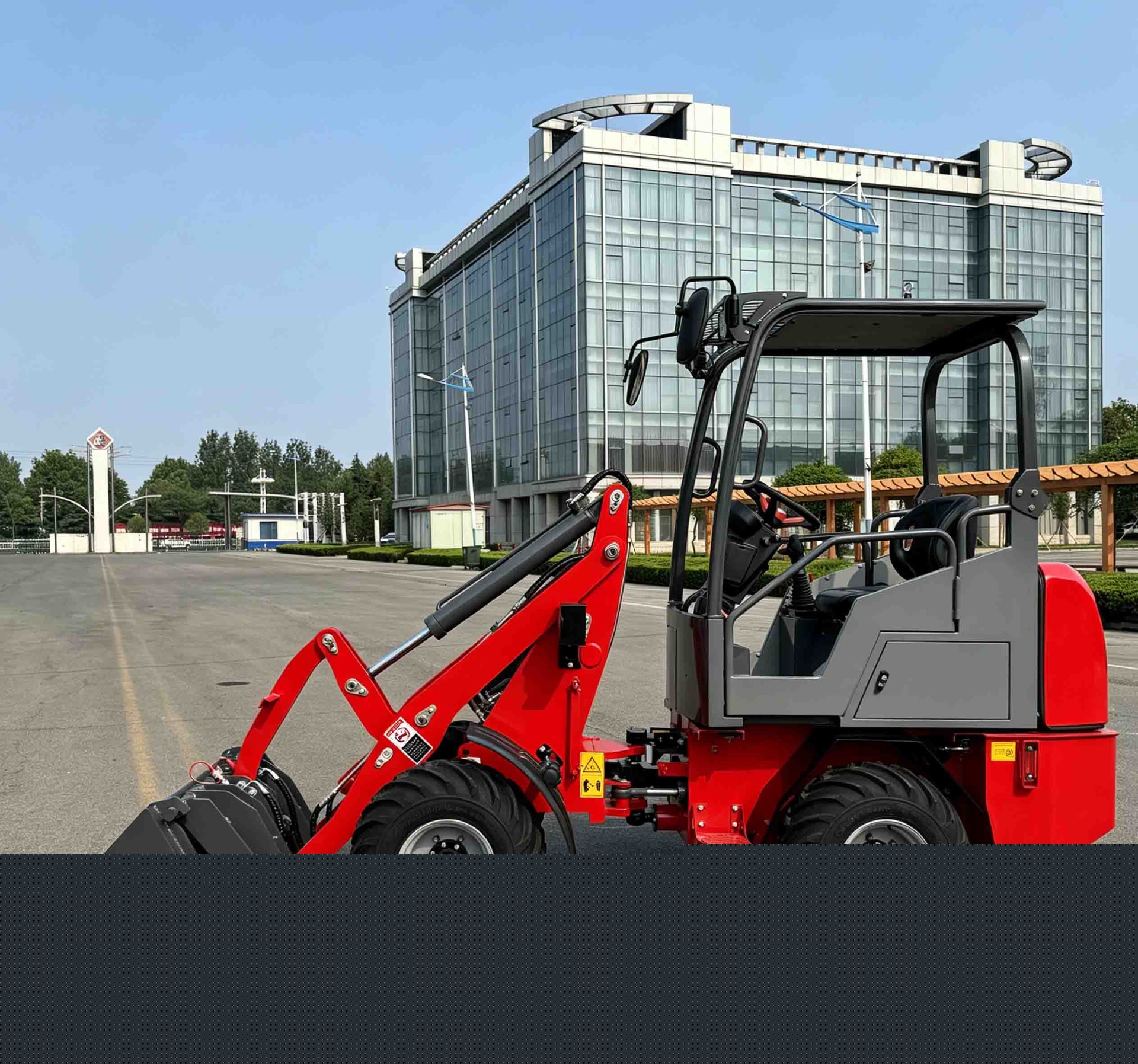 Balancing Power and Height: In-Depth Review of XHD08 0.8T Electric Loader
